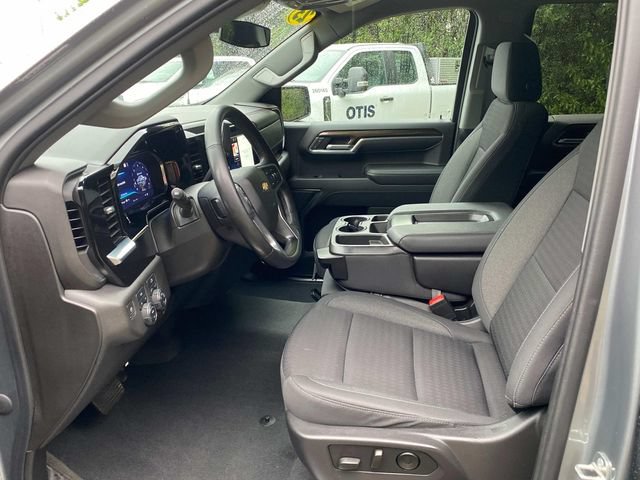 Used 2023 Chevrolet Silverado 1500 LT AWD/4WD image 11