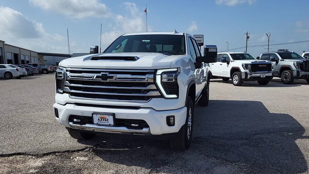 New 2024 Chevrolet Silverado 2500 High Country w/ High Country Premium Package image 3