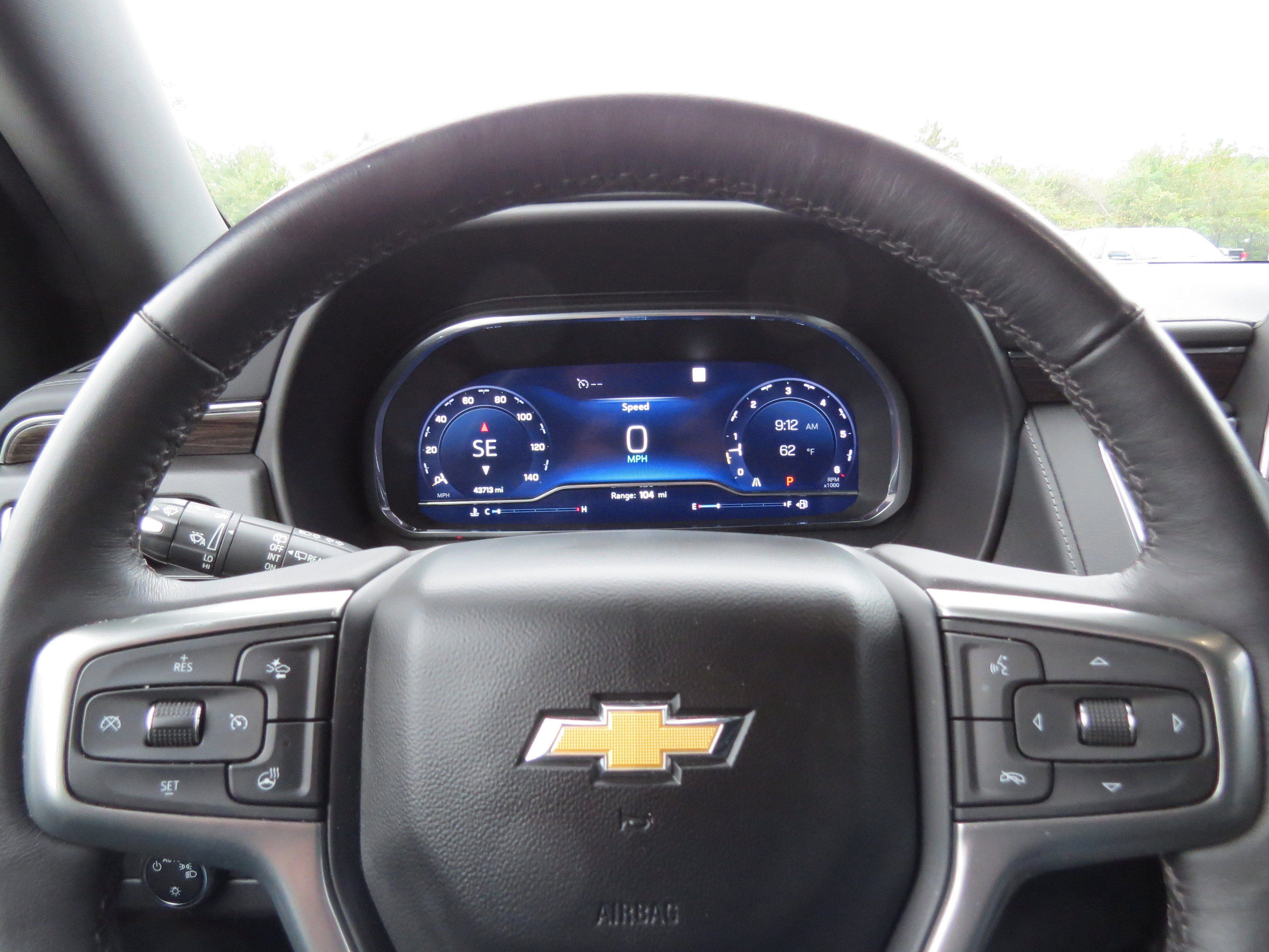 Used 2022 Chevrolet Tahoe LT w/ Luxury Package RWD image 22