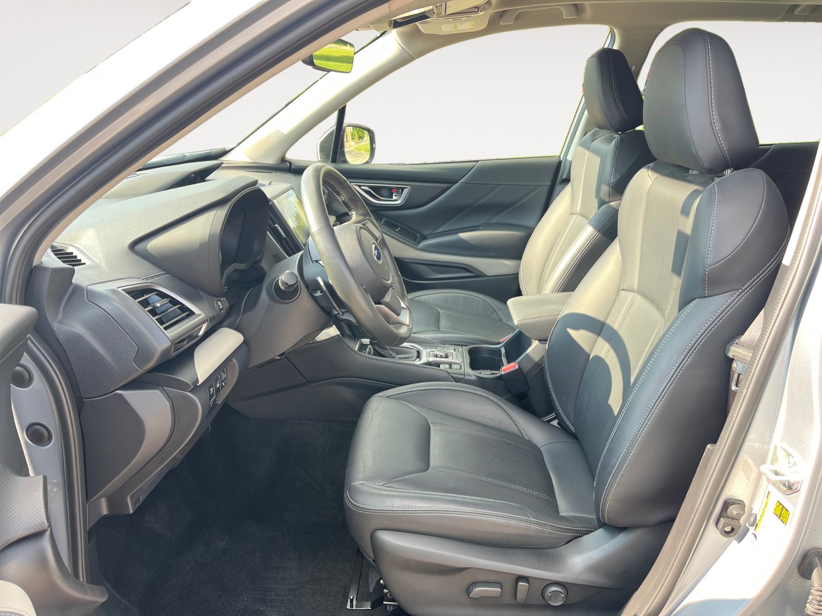 Used 2024 Subaru Forester Limited image 11