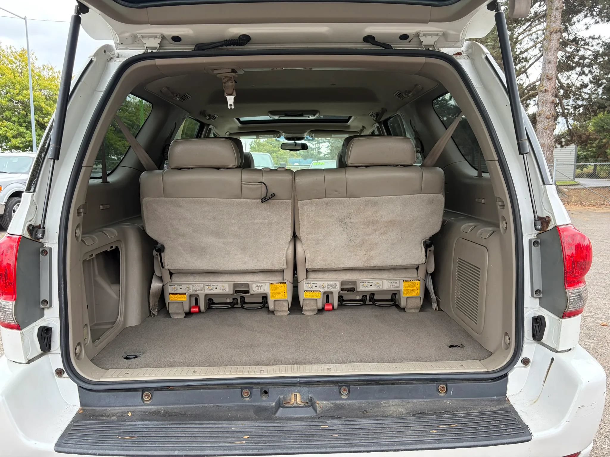 Used 2006 Toyota Sequoia Limited AWD/4WD image 16