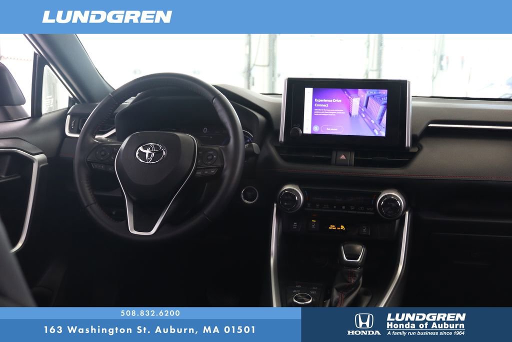 Used 2024 Toyota RAV4 SE w/ Weather & Moonroof Package image 4