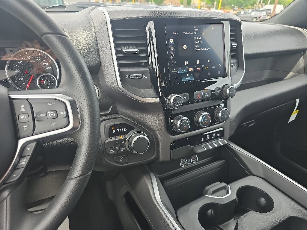 New 2026 RAM 1500 Express AWD/4WD image 16