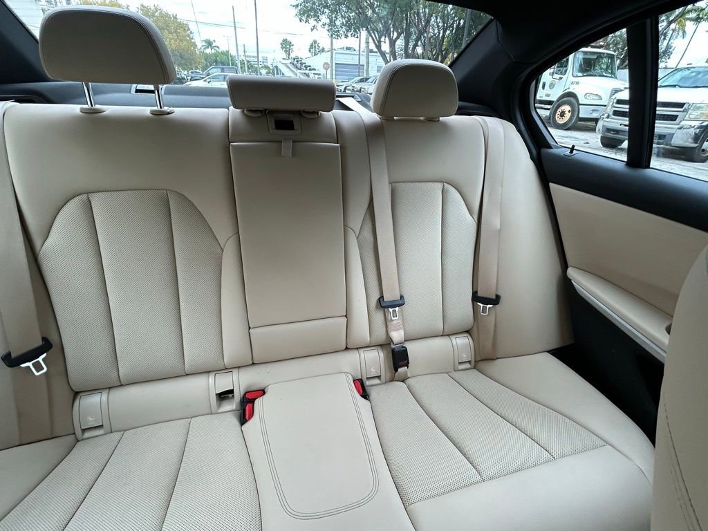 Used 2022 BMW 330i Sedan w/ Driving Assistance Package image 14