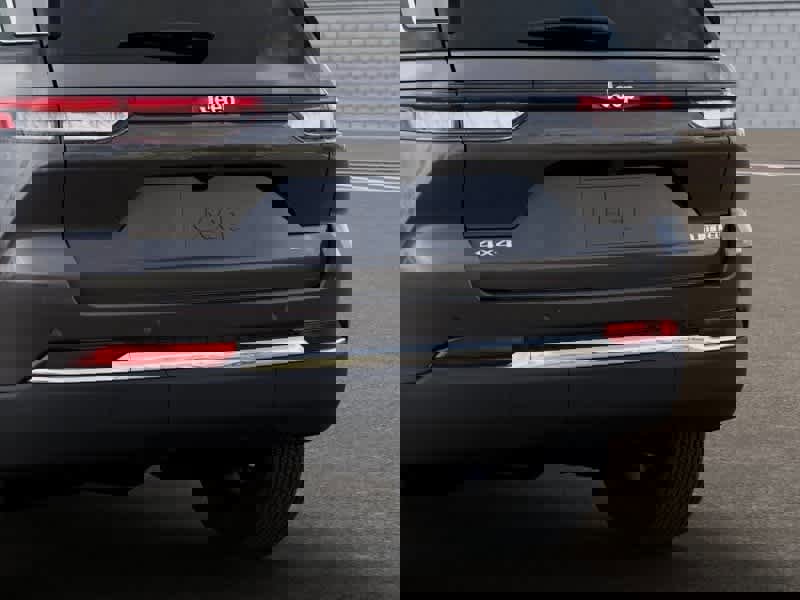 New 2025 Jeep Grand Cherokee Limited image 13