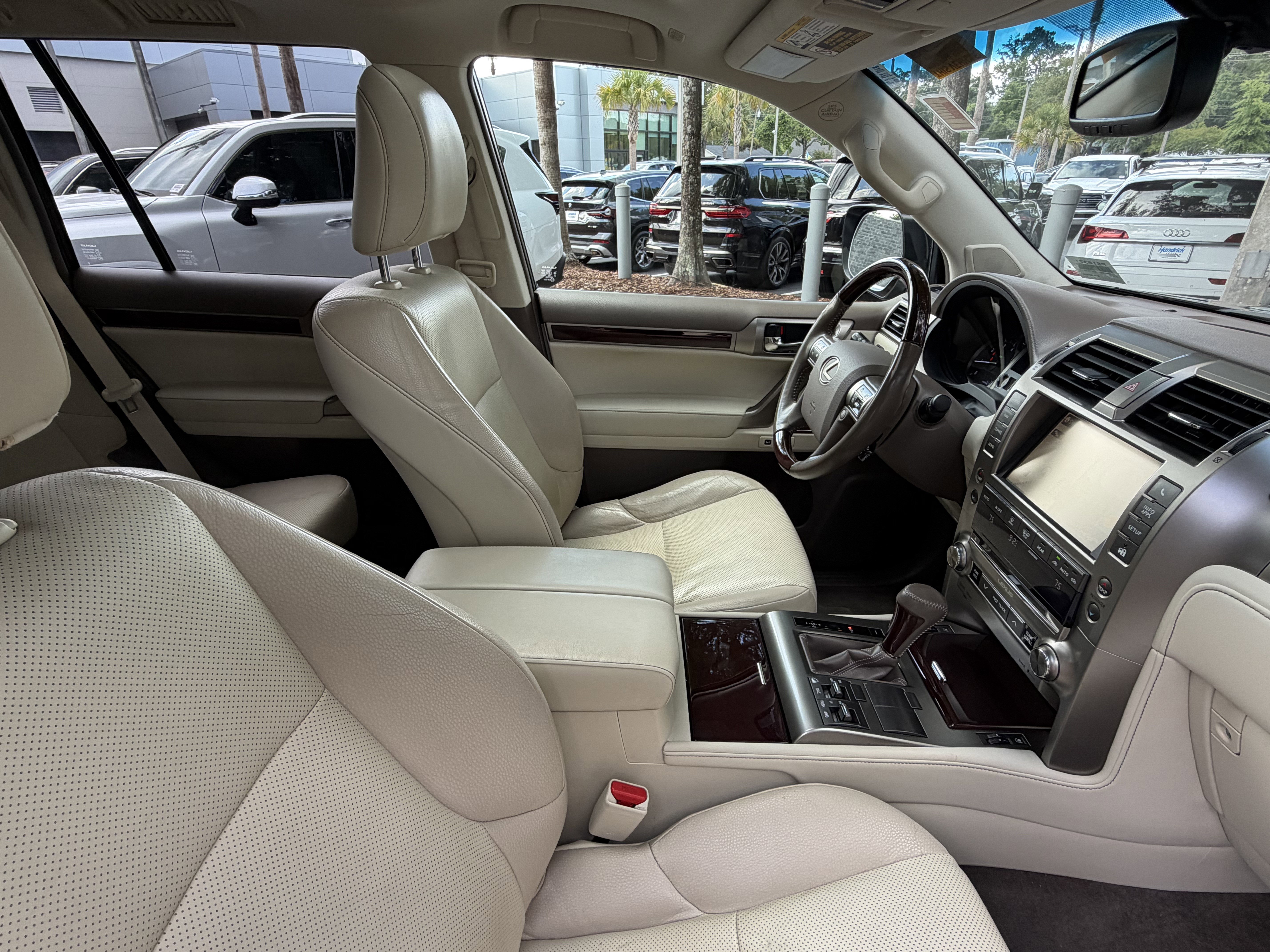 Used 2019 Lexus GX 460 Premium AWD/4WD image 47