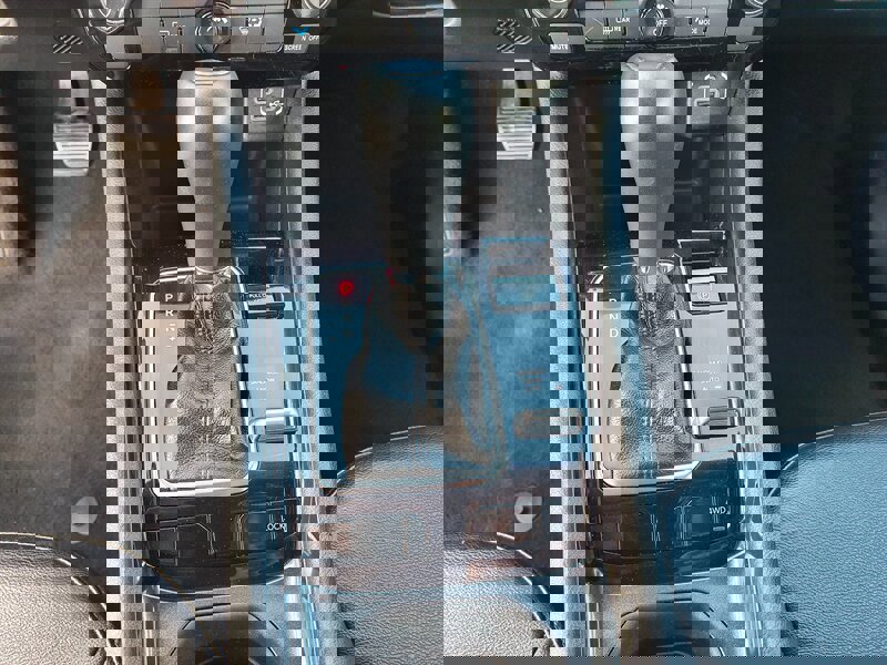 Used 2024 Jeep Compass Latitude image 16