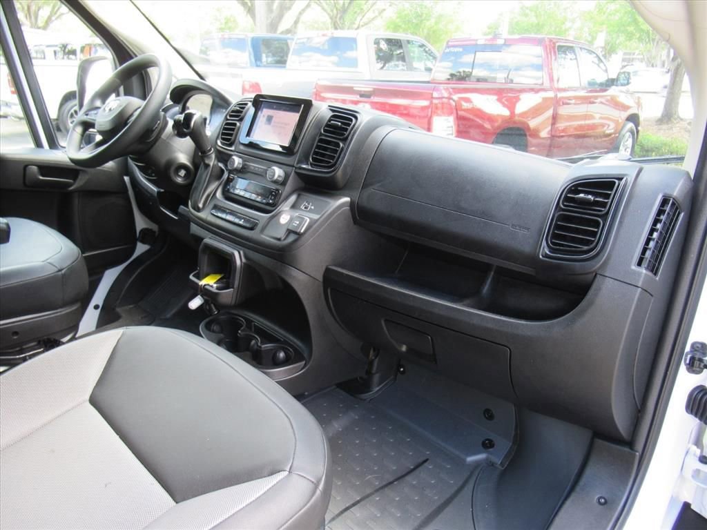 Used 2025 RAM ProMaster 2500 w/ Convenience Group FWD image 11