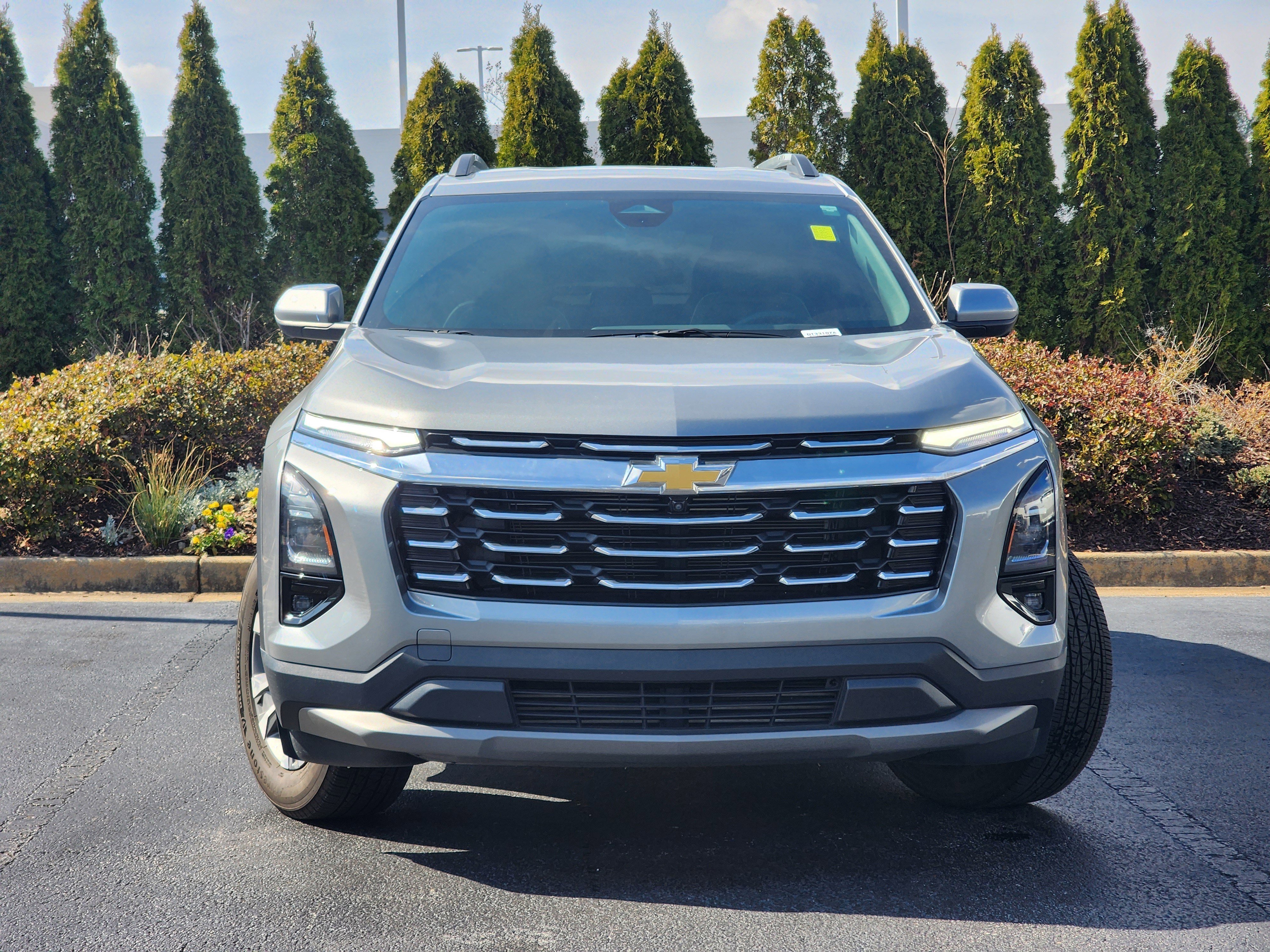 Used 2025 Chevrolet Equinox LT w/ Convenience Package II image 5