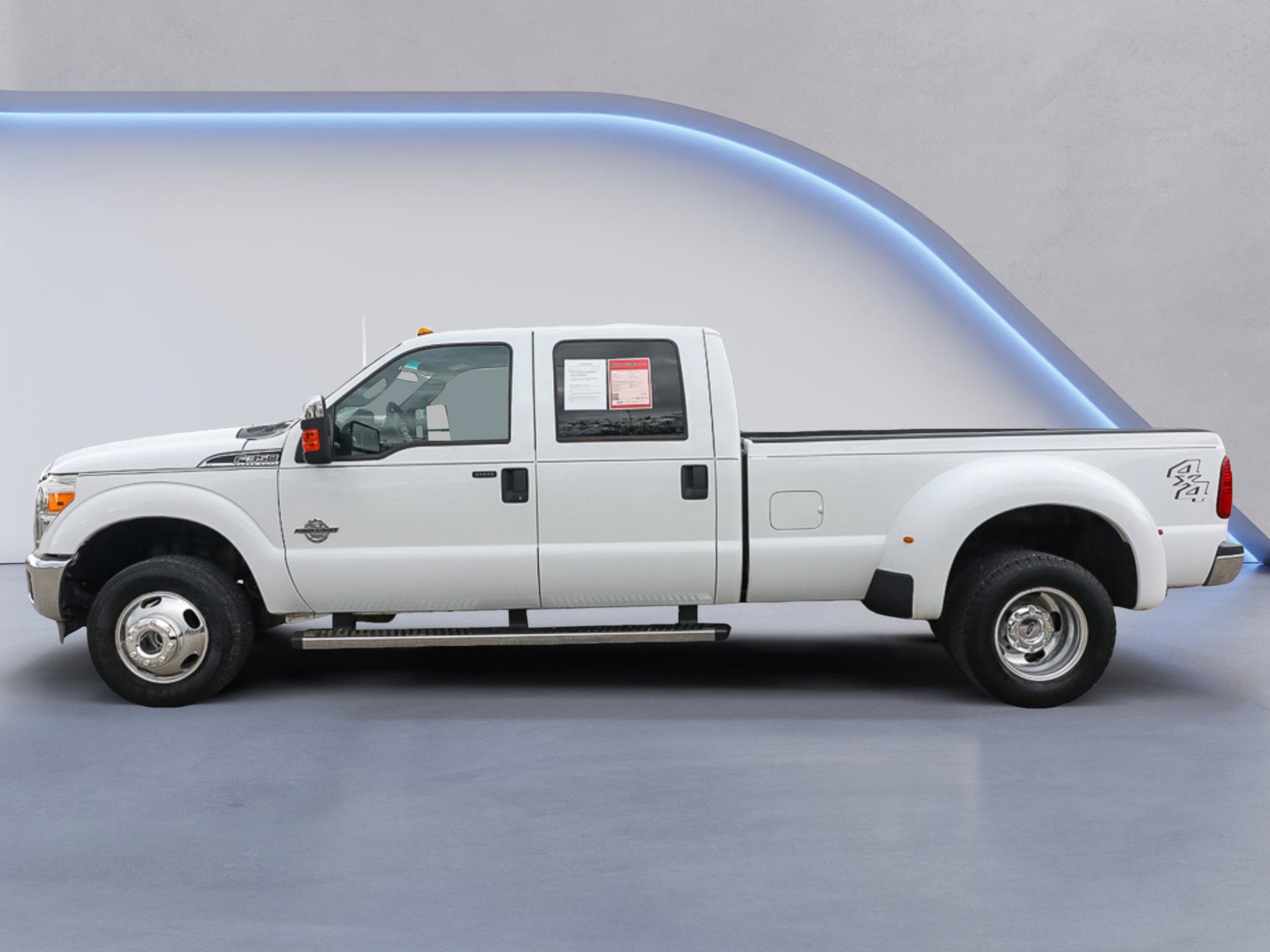 Used 2014 Ford F350 XLT w/ XLT Premium Package AWD/4WD image 3