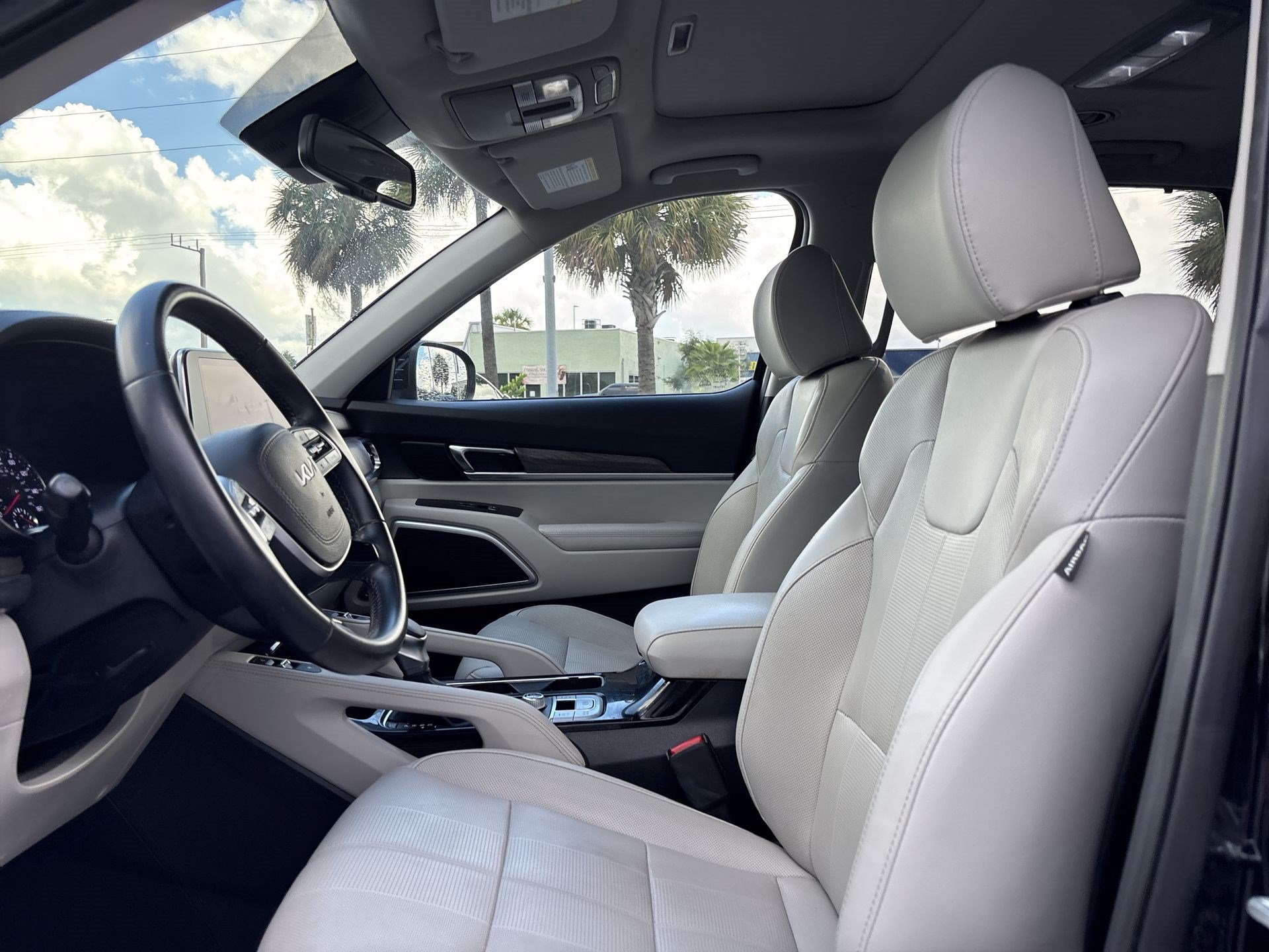 Used 2022 Kia Telluride EX w/ EX Premium Package FWD image 13