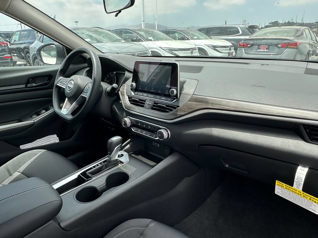 New 2026 Nissan Altima 2.5 SV FWD image 15