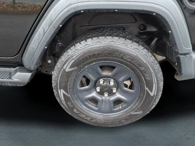Used 2023 Jeep Wrangler Sport image 12