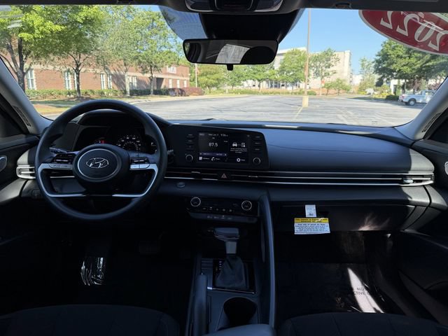 Used 2022 Hyundai Elantra SEL FWD image 37
