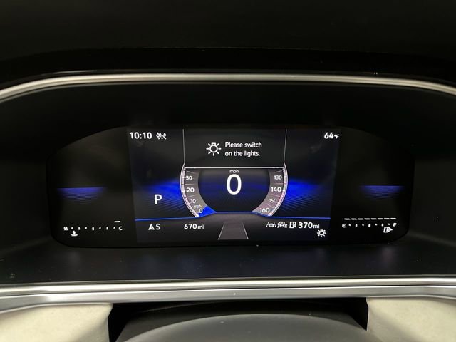 Used 2025 Volkswagen Taos SE image 16