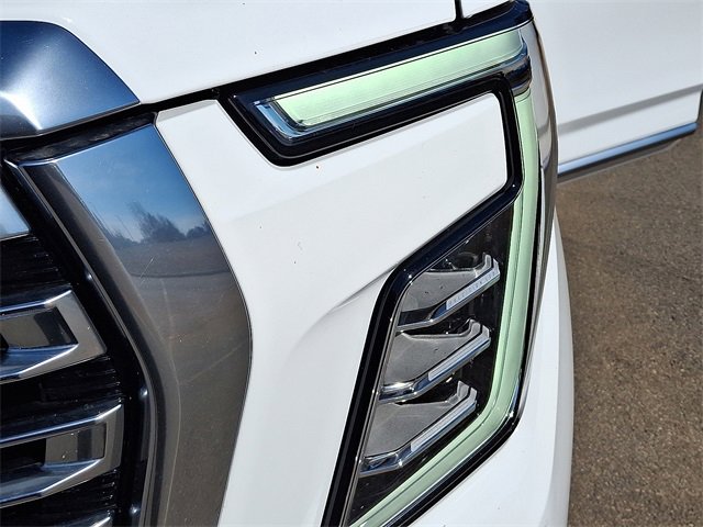 Certified 2025 GMC Yukon XL Denali image 9