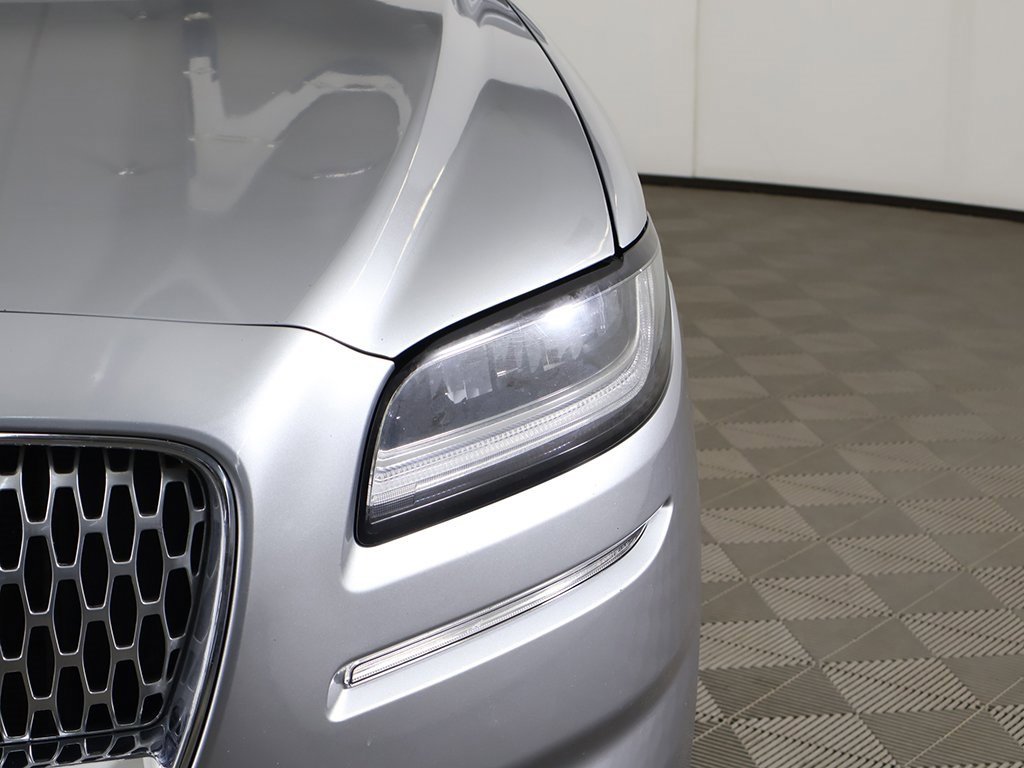 Used 2023 Lincoln Nautilus Reserve image 16