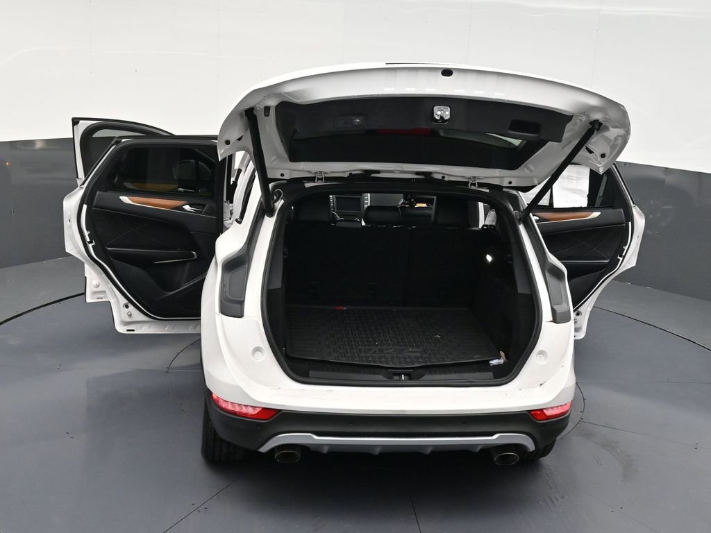 Used 2017 Lincoln MKC Reserve image 32