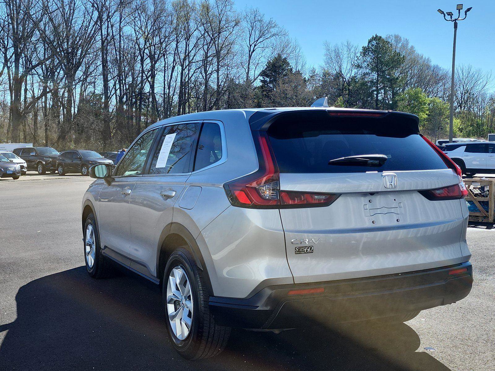 Used 2025 Honda CR-V LX image 3