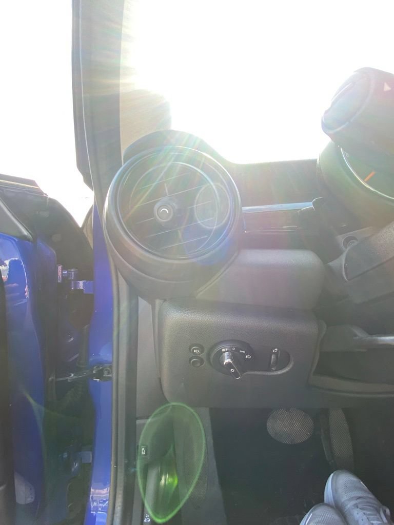 Used 2021 MINI Cooper 2-Door Hardtop FWD image 12