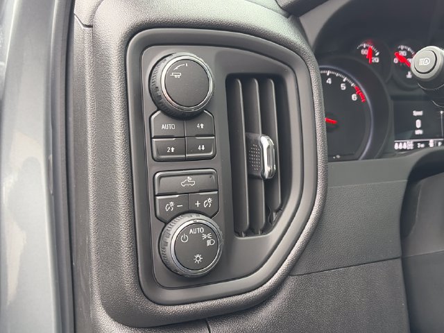 New 2026 Chevrolet Silverado 1500 Custom Trail Boss w/ Dark Appearance Package AWD/4WD image 16