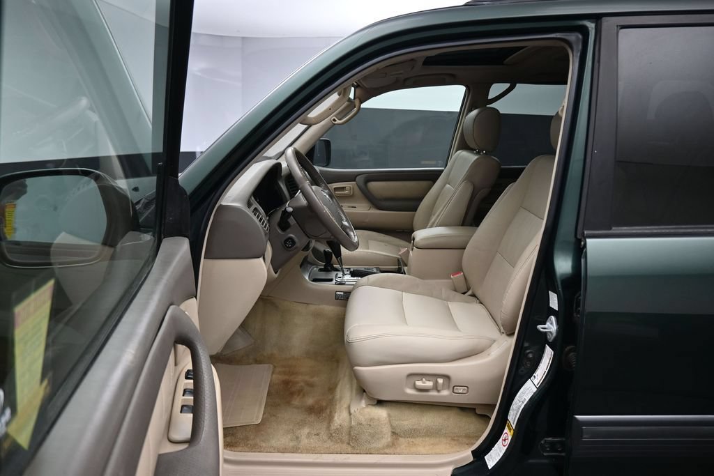 Used 2004 Toyota Land Cruiser AWD/4WD image 11