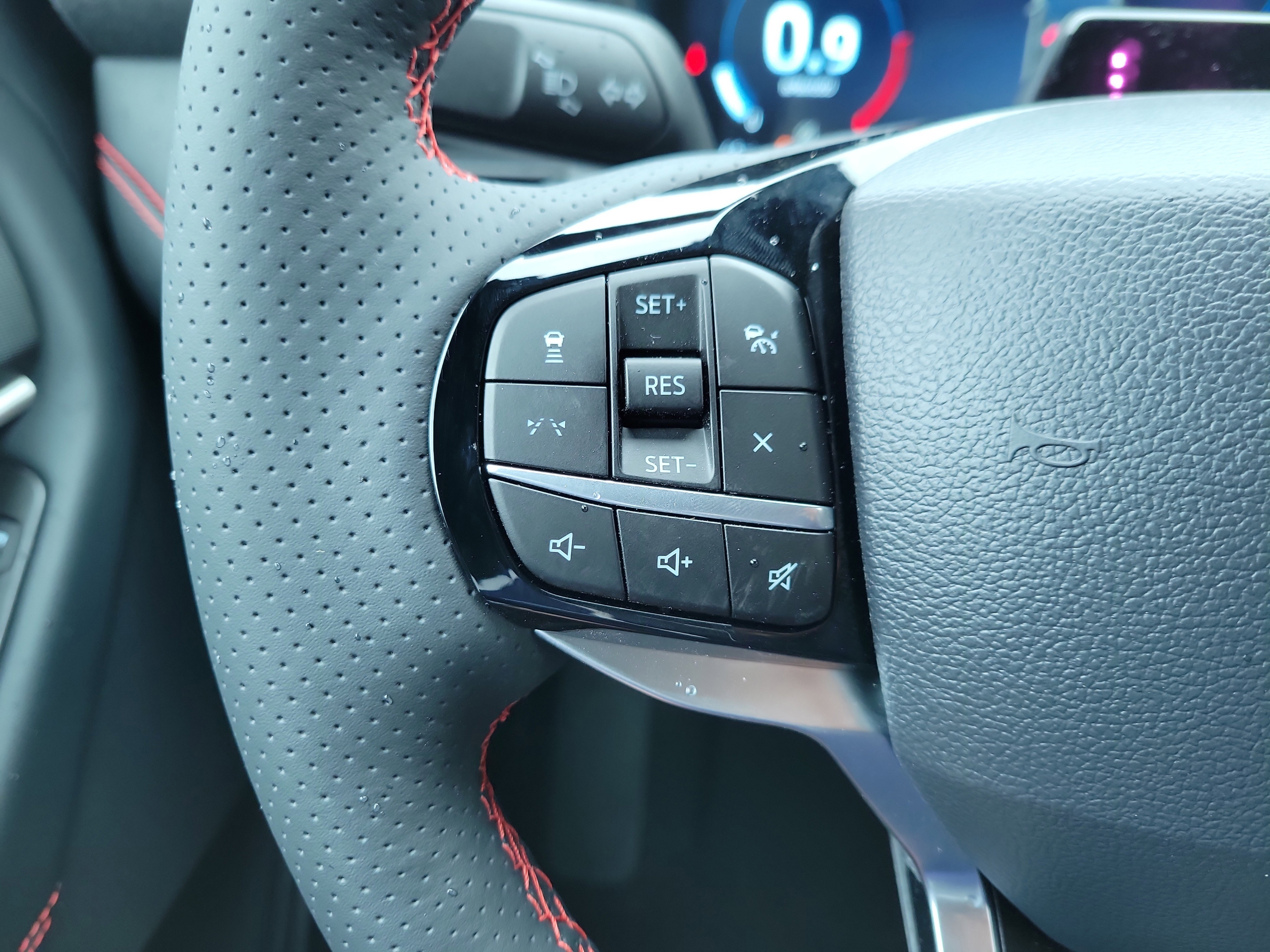 New 2025 Ford Explorer ST-Line w/ Premium Package image 21