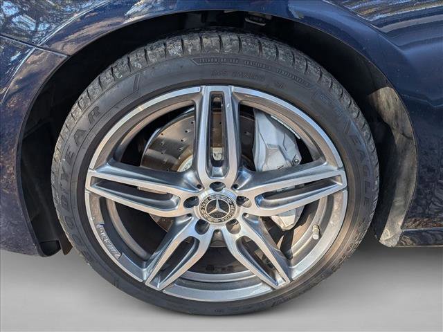 Used 2018 Mercedes-Benz E 300 image 2