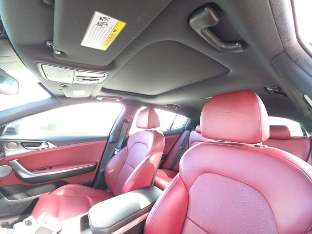 Used 2021 Kia Stinger GT1 image 14