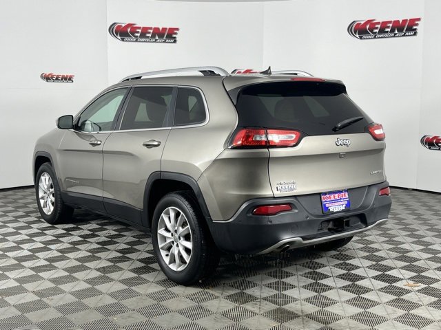 Used 2016 Jeep Cherokee Limited w/ Luxury Group image 6