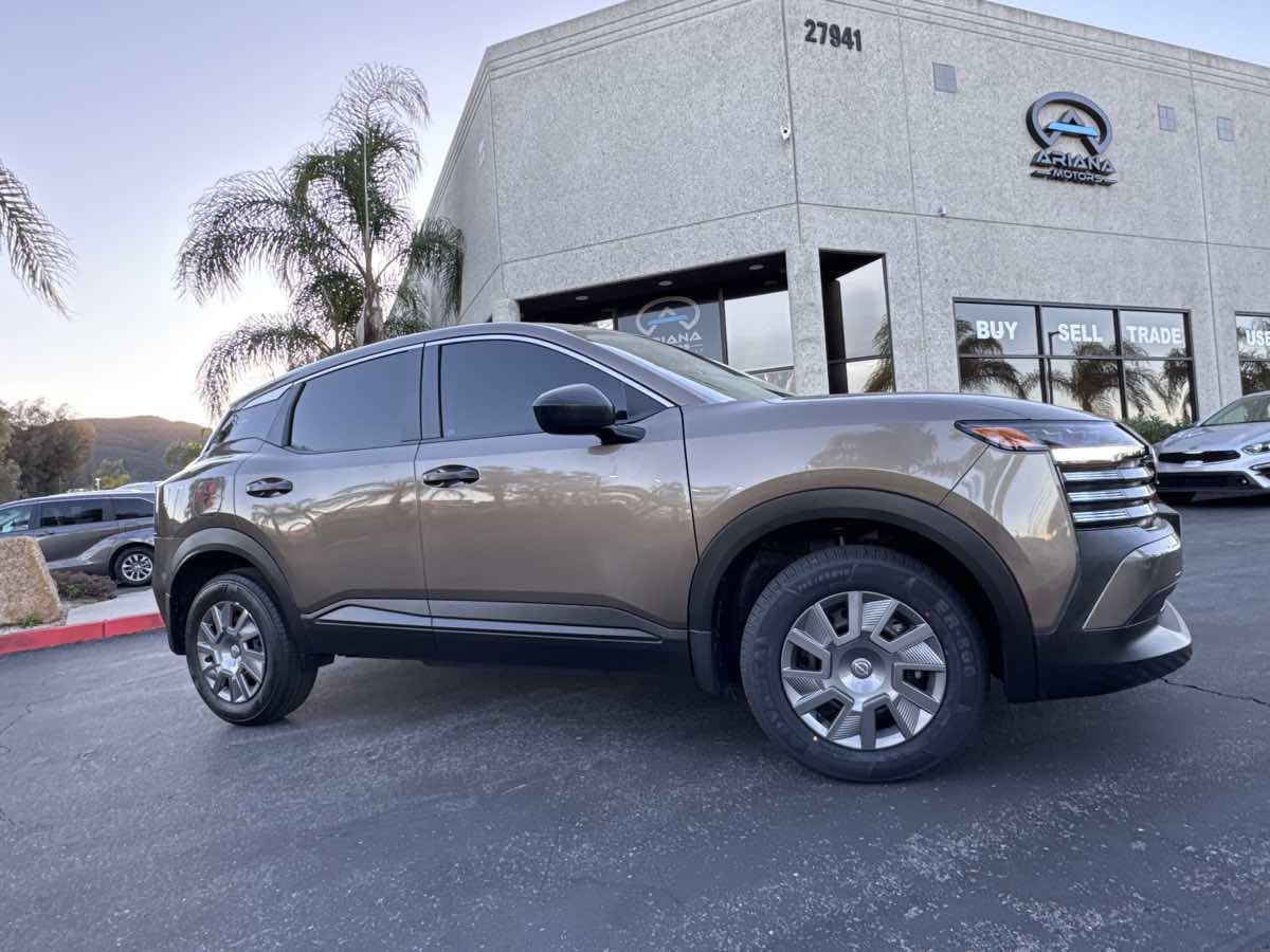 Used 2025 Nissan Kicks S w/ Charging Package FWD image 9