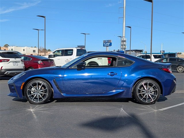 Used 2024 Toyota GR86 image 3