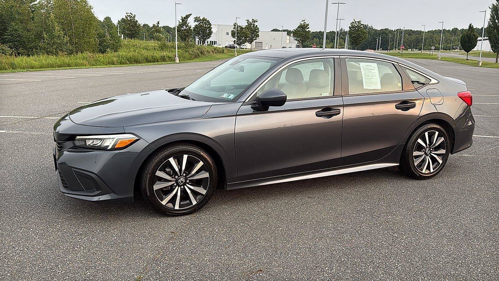 Used 2024 Honda Civic EX image 12
