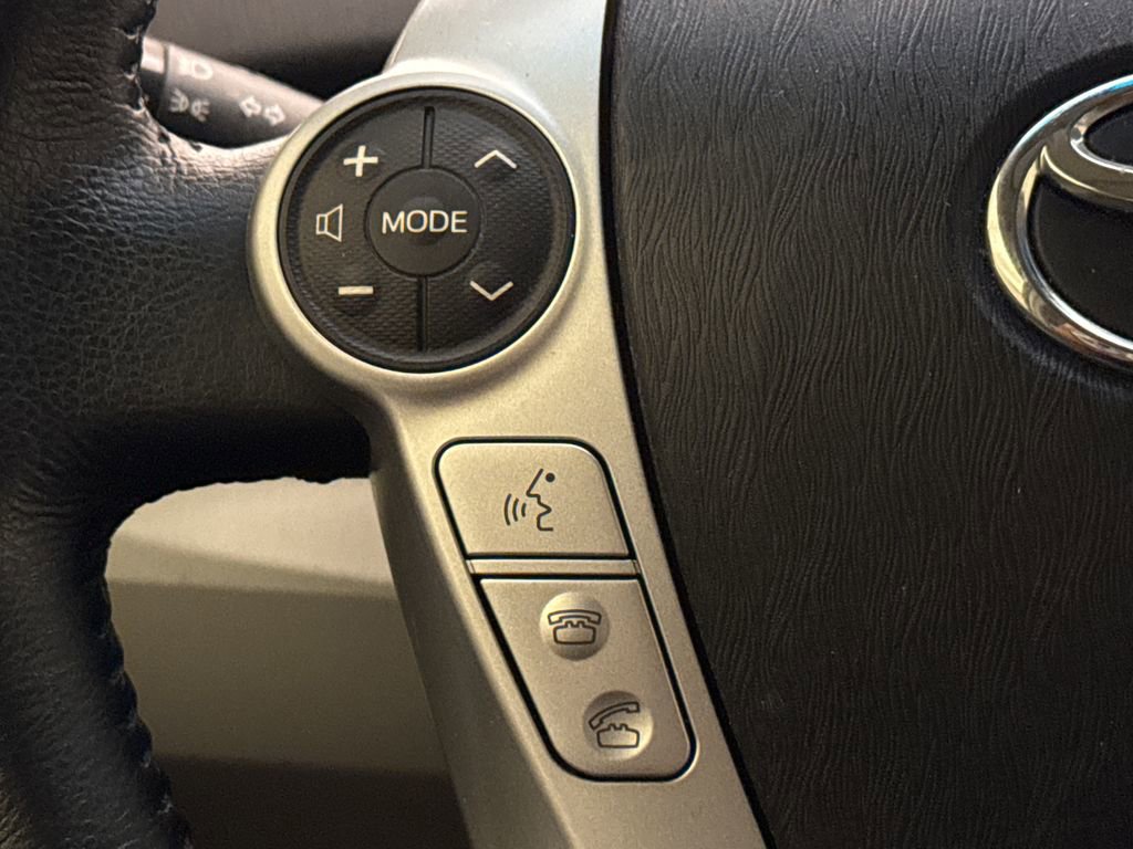 Used 2015 Toyota Prius Four FWD image 30