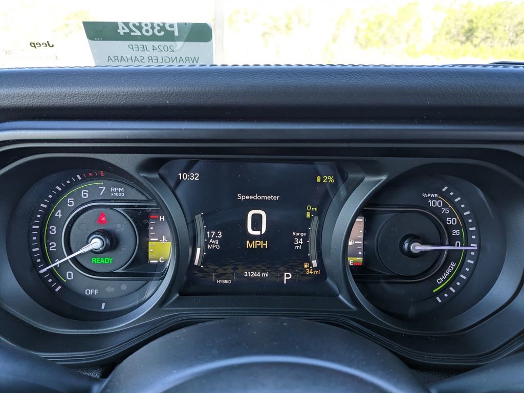 Used 2024 Jeep Wrangler Unlimited Sahara w/ Technology Group image 30