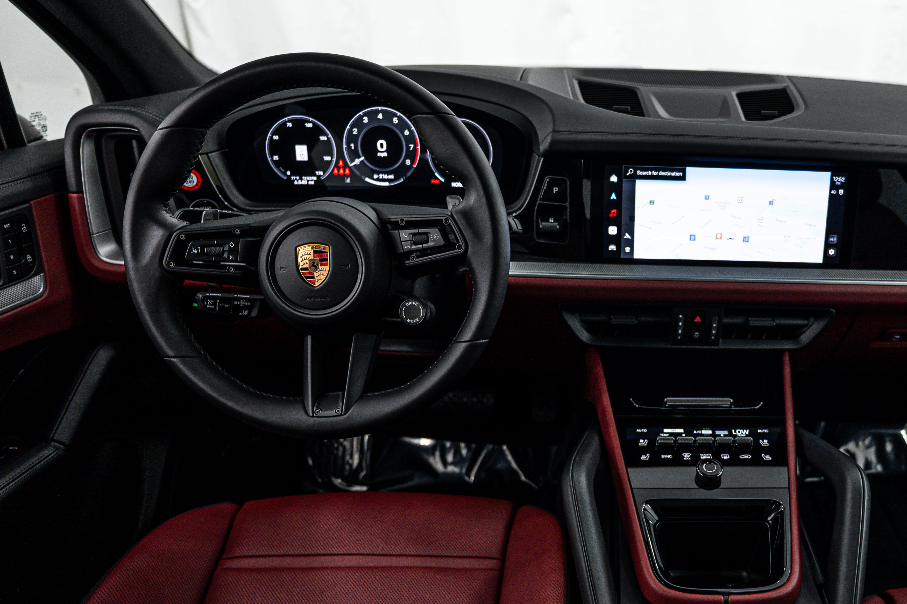 Certified 2026 Porsche Cayenne AWD/4WD image 15