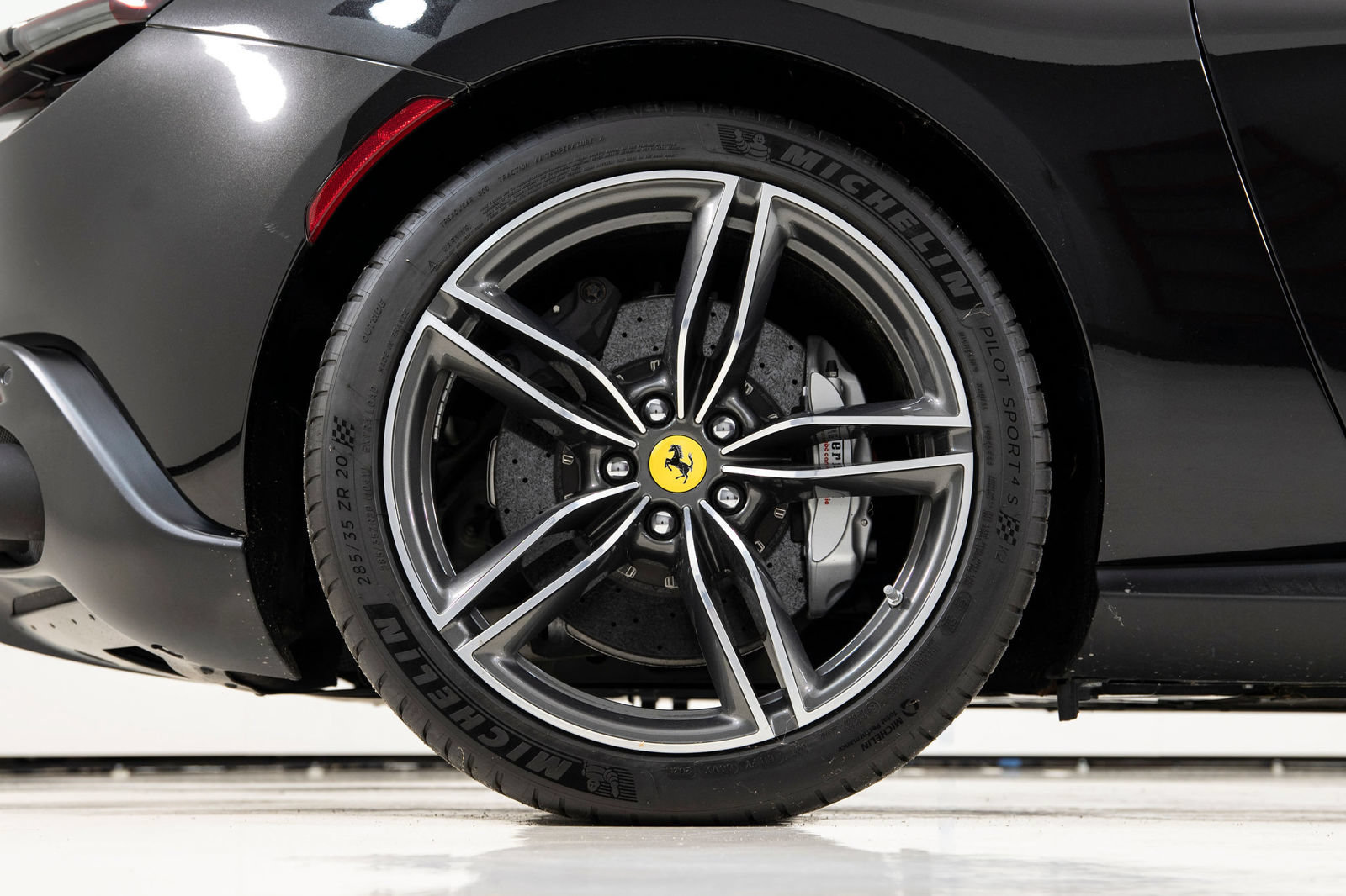 Certified 2022 Ferrari Roma RWD image 21