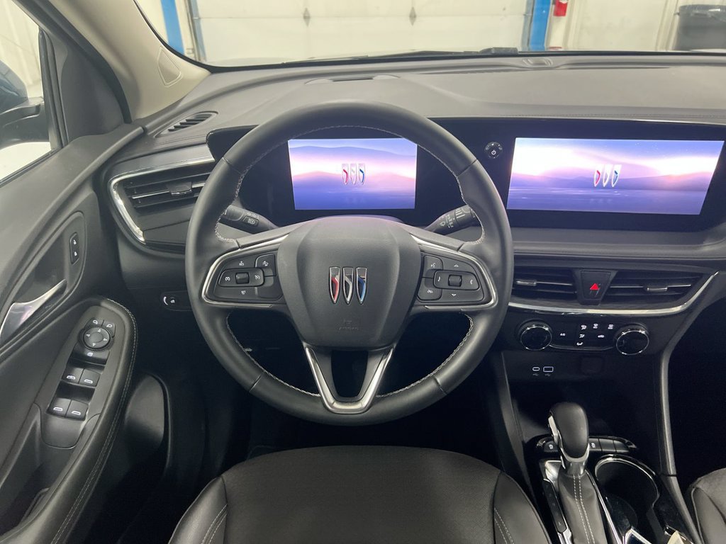 Used 2025 Buick Encore GX Preferred FWD image 11