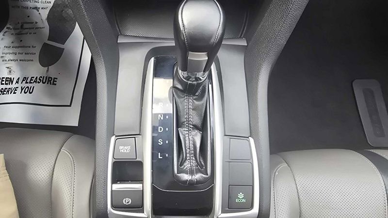 Used 2017 Honda Civic Touring image 24