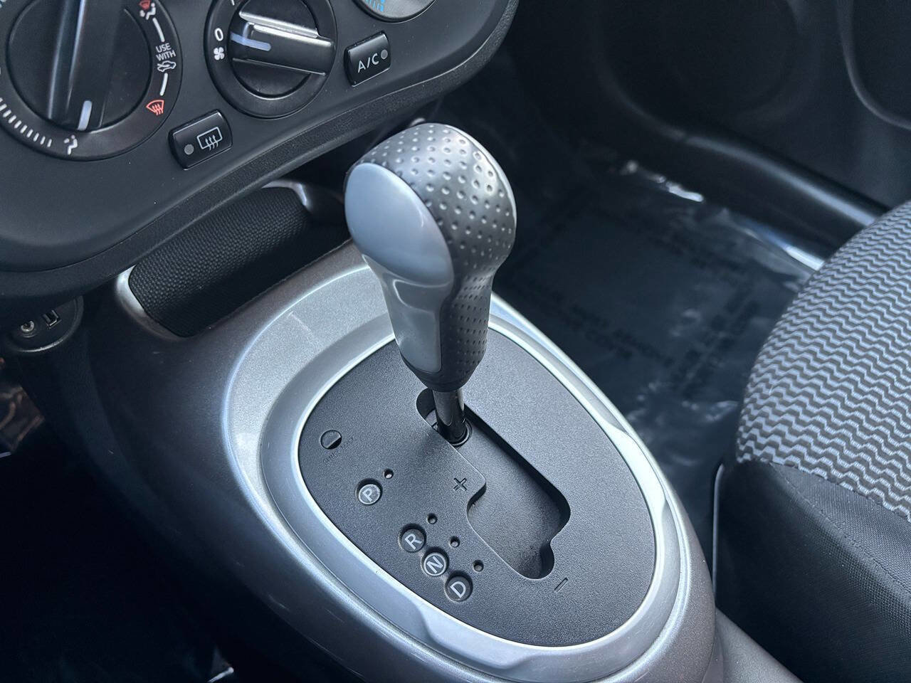 Used 2016 Nissan Juke S image 29