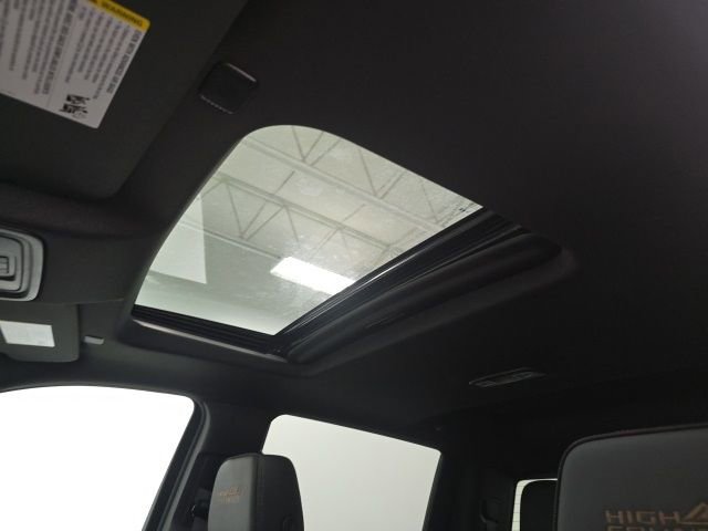 New 2025 Chevrolet Silverado 2500 High Country w/ High Country Premium Package image 21