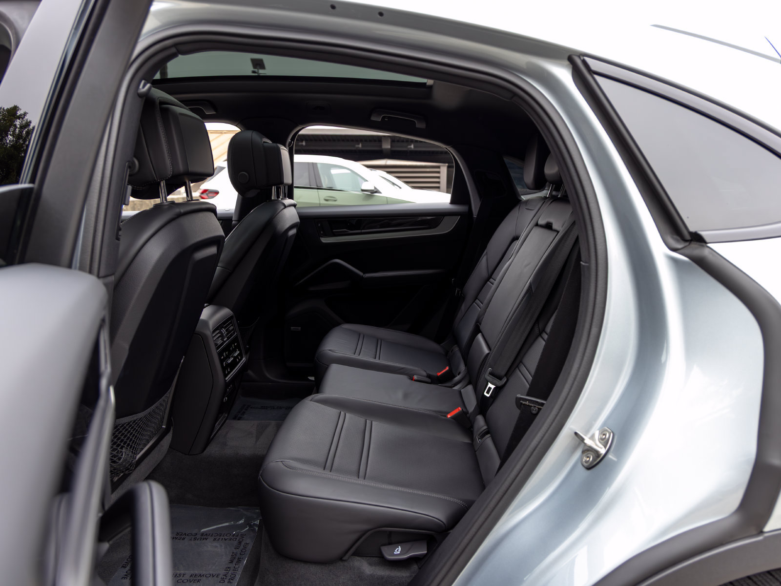 Certified 2026 Porsche Cayenne Coupe AWD/4WD image 45