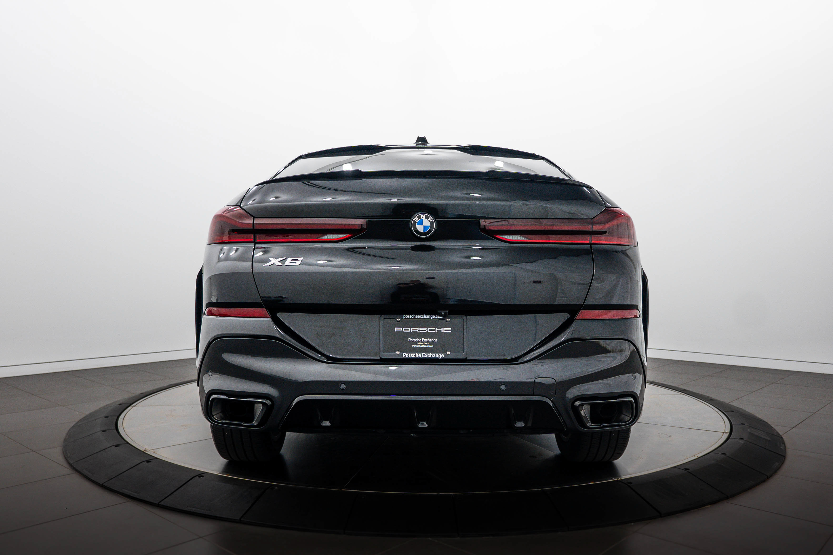Used 2024 BMW X6 xDrive40i w/ Premium Package AWD/4WD image 6