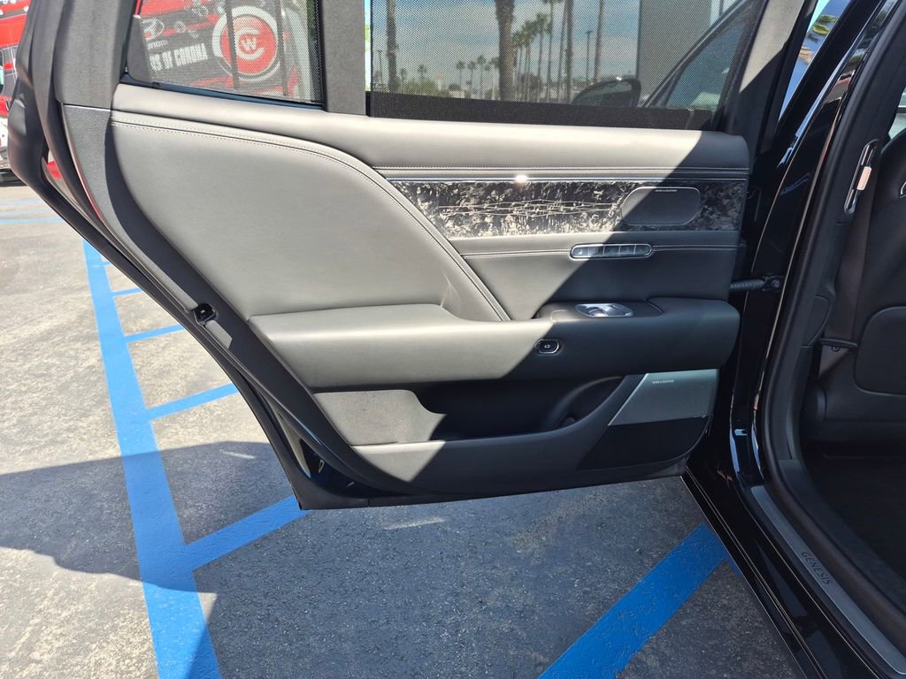 Used 2023 Genesis G90 3.5T image 24