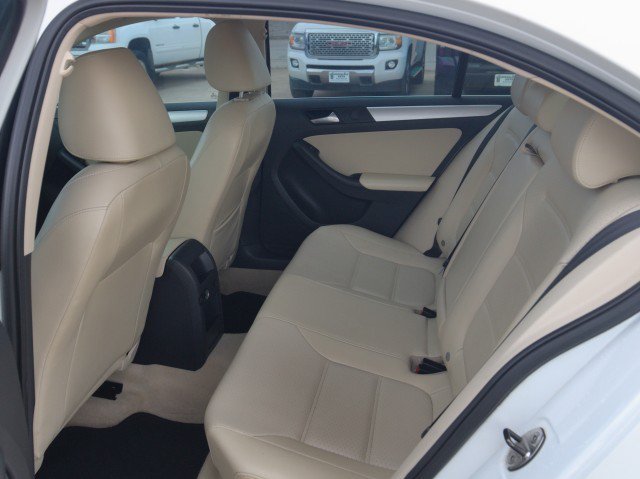 Used 2013 Volkswagen Jetta SEL FWD image 26
