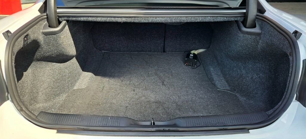 Used 2023 Dodge Charger R/T w/ Blacktop Package image 28