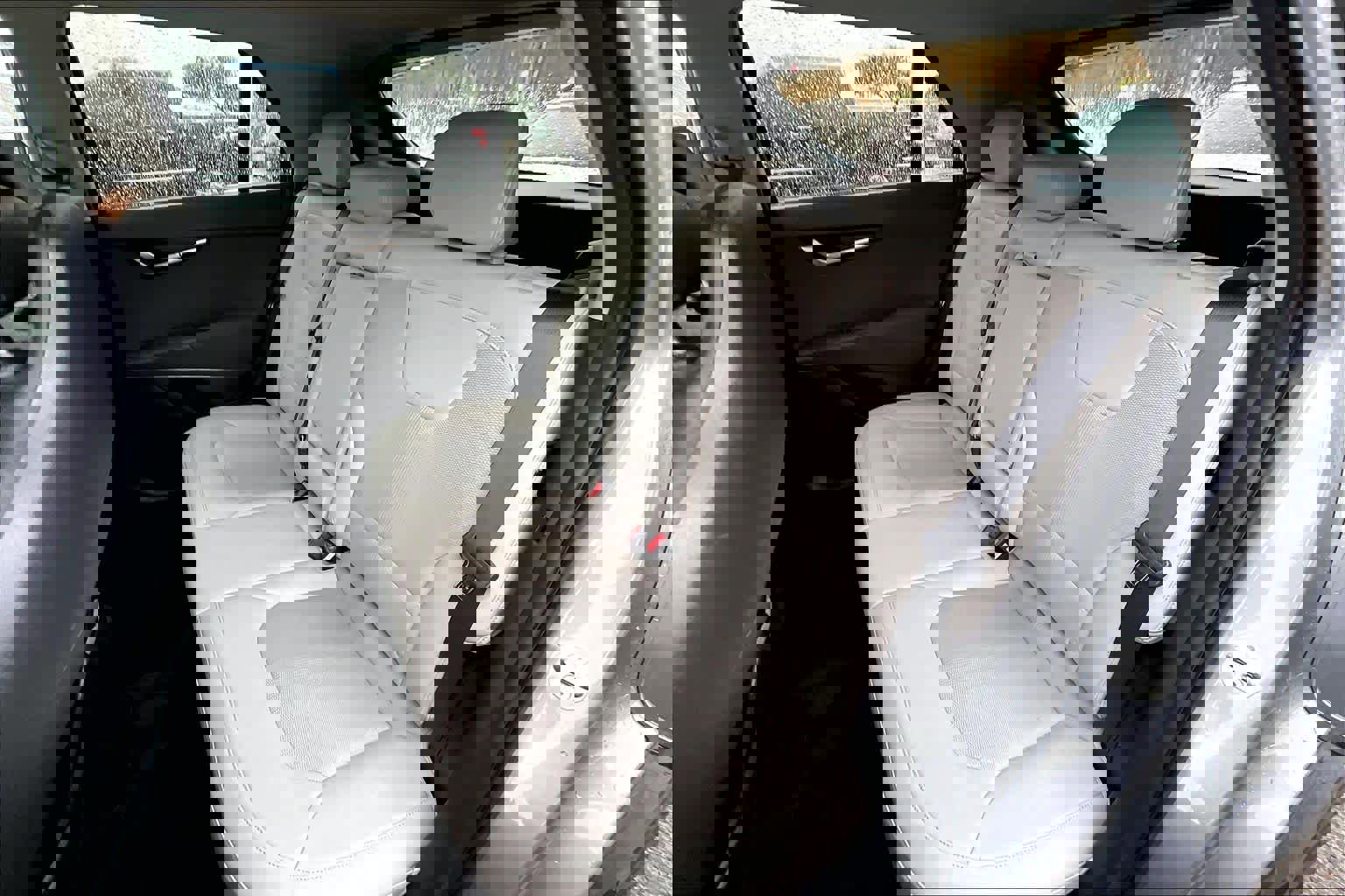 Used 2023 Kia Niro EX image 24