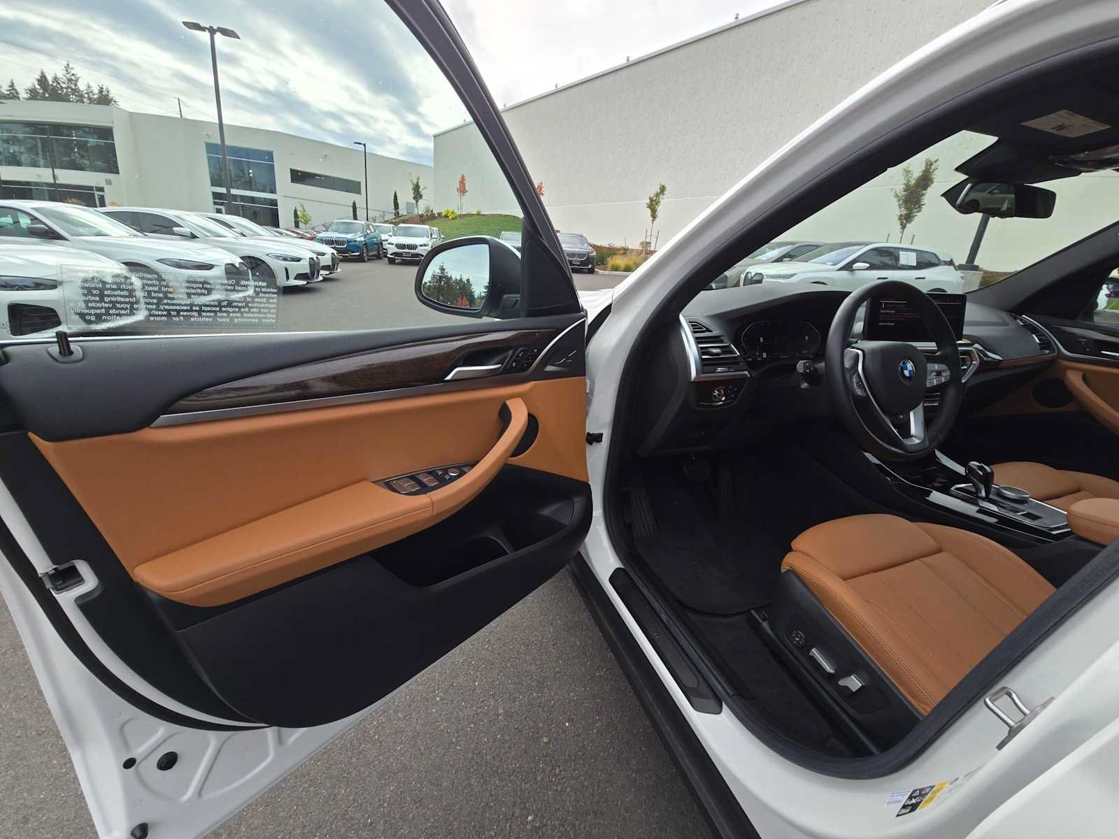 Used 2023 BMW X3 xDrive30i w/ Premium Package w/ZPA AWD/4WD image 20