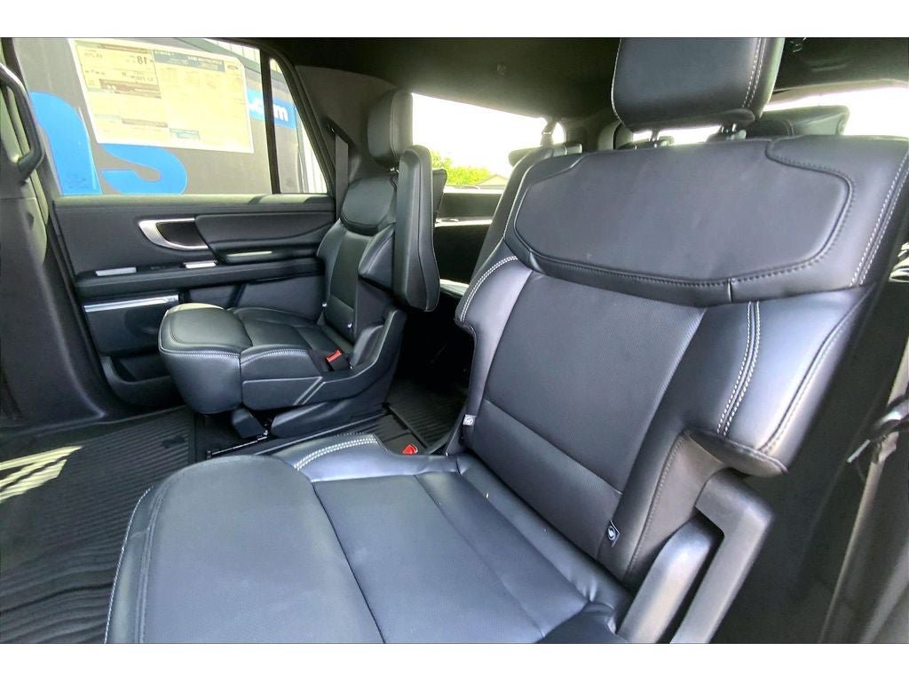New 2026 Ford Expedition Max Platinum w/ Stealth Appearance Package AWD/4WD image 26