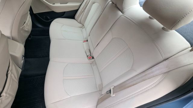 Used 2015 Hyundai Sonata SE image 18